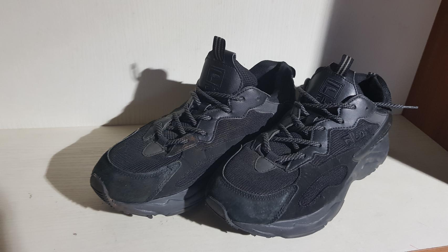 휠라 운동화 275