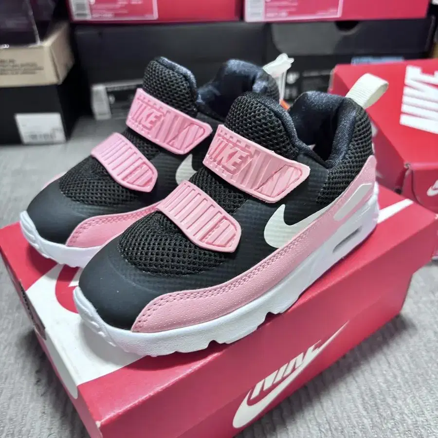 나이키 에어맥스90 TD 핑크