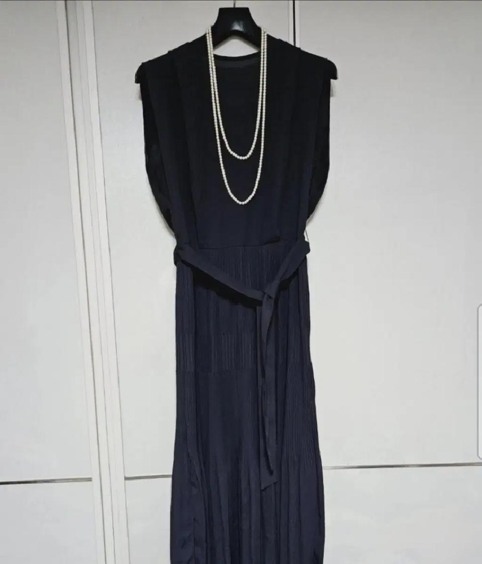 새상품) JIGOT 쉬폰 플리츠 롱 원피스 판매합니다