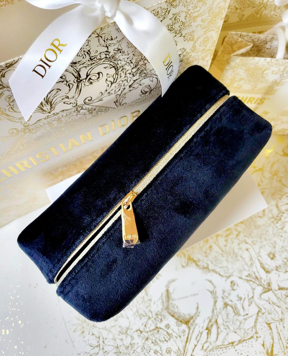 뷰티제품 디올 프레스티지 벨벳 파우치 새상품