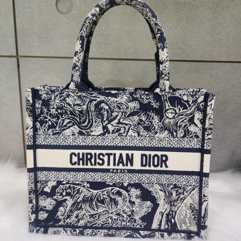 디올 북토트 스몰 트왈 드 주이