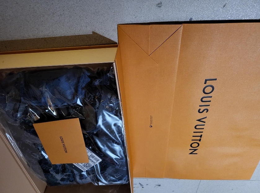 루이비통 테피스트리 윈드브레이커