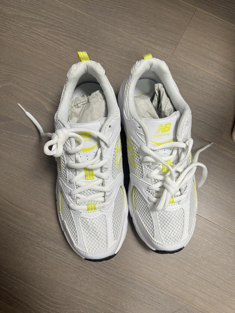 뉴발란스 530 화이트 옐로우 230미리