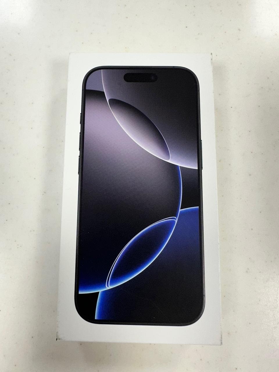 아이폰 16 프로 블랙 자급제 256기가 미개봉