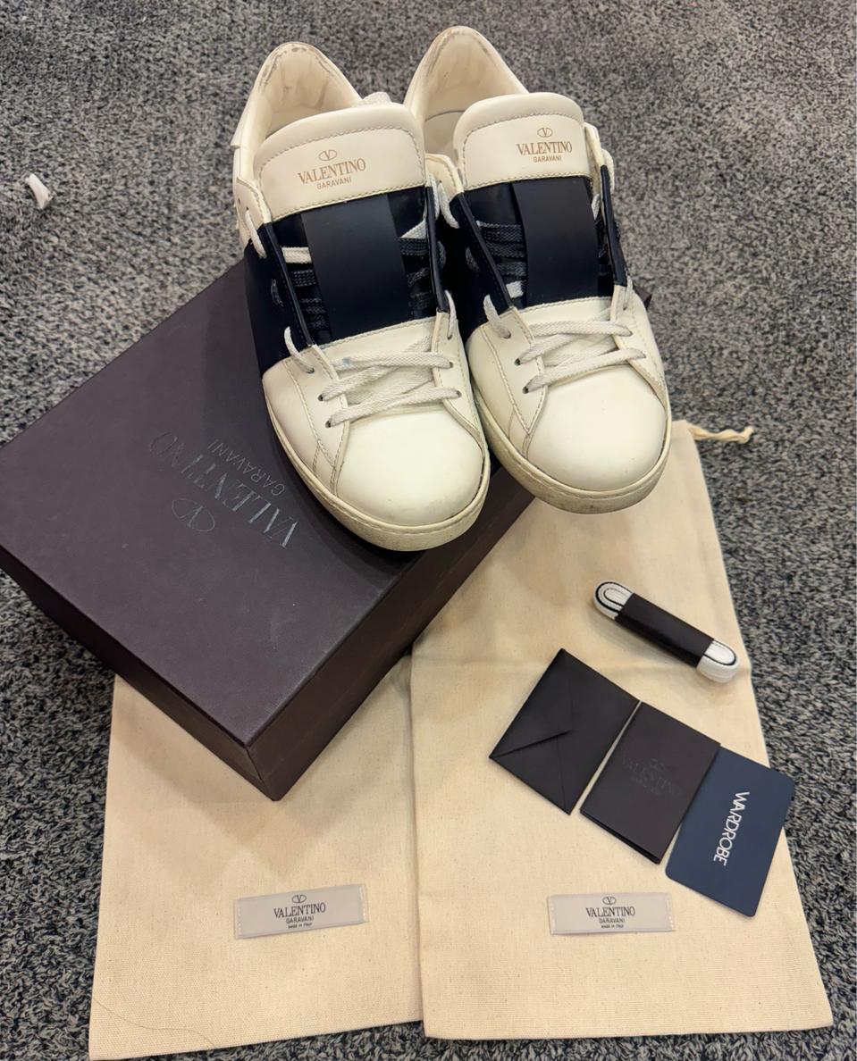 발렌티노 히든오픈네이비 41사이즈