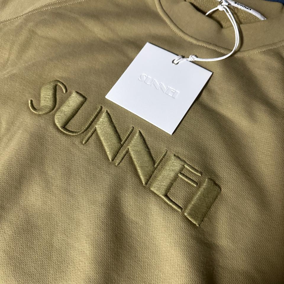 (새상품)써네이(sunnei)엠브로이드 맨투맨 판매합니다.(XL)