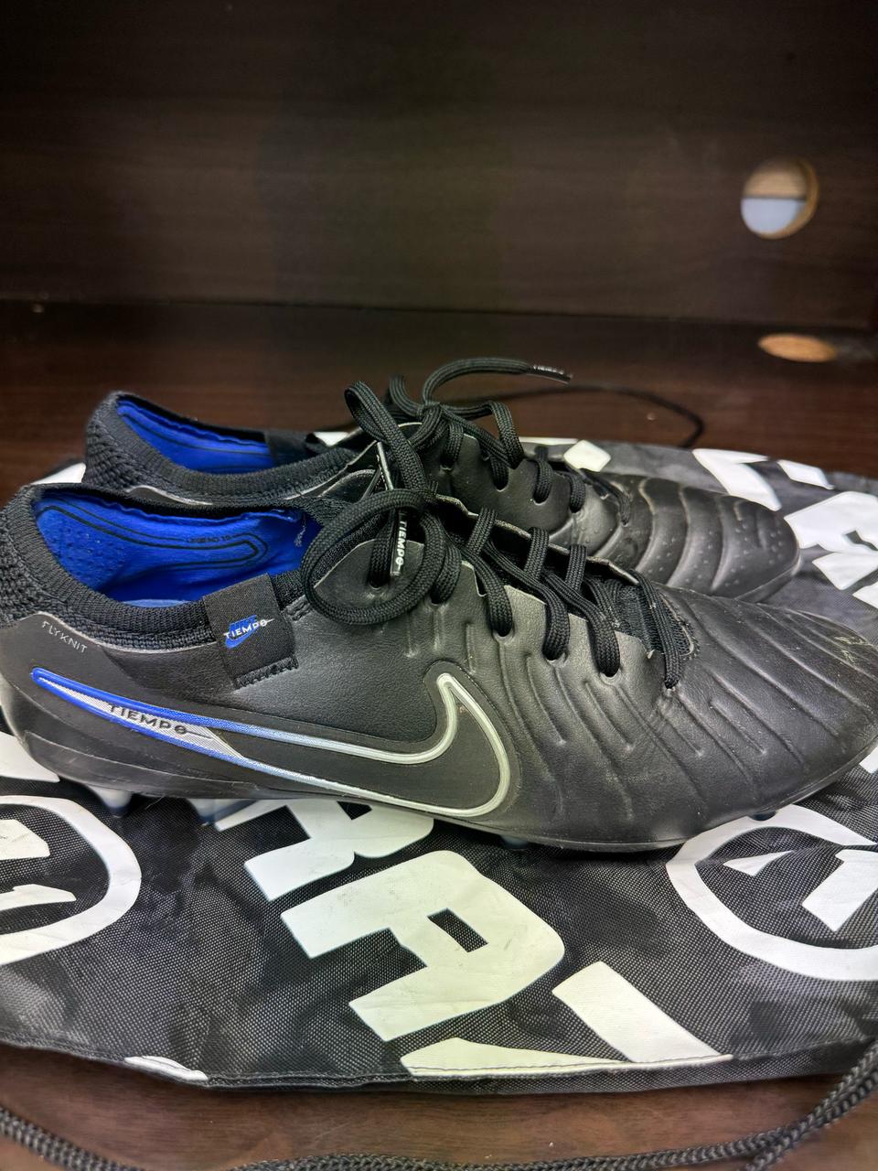 나이키 티엠포 레전드 10
