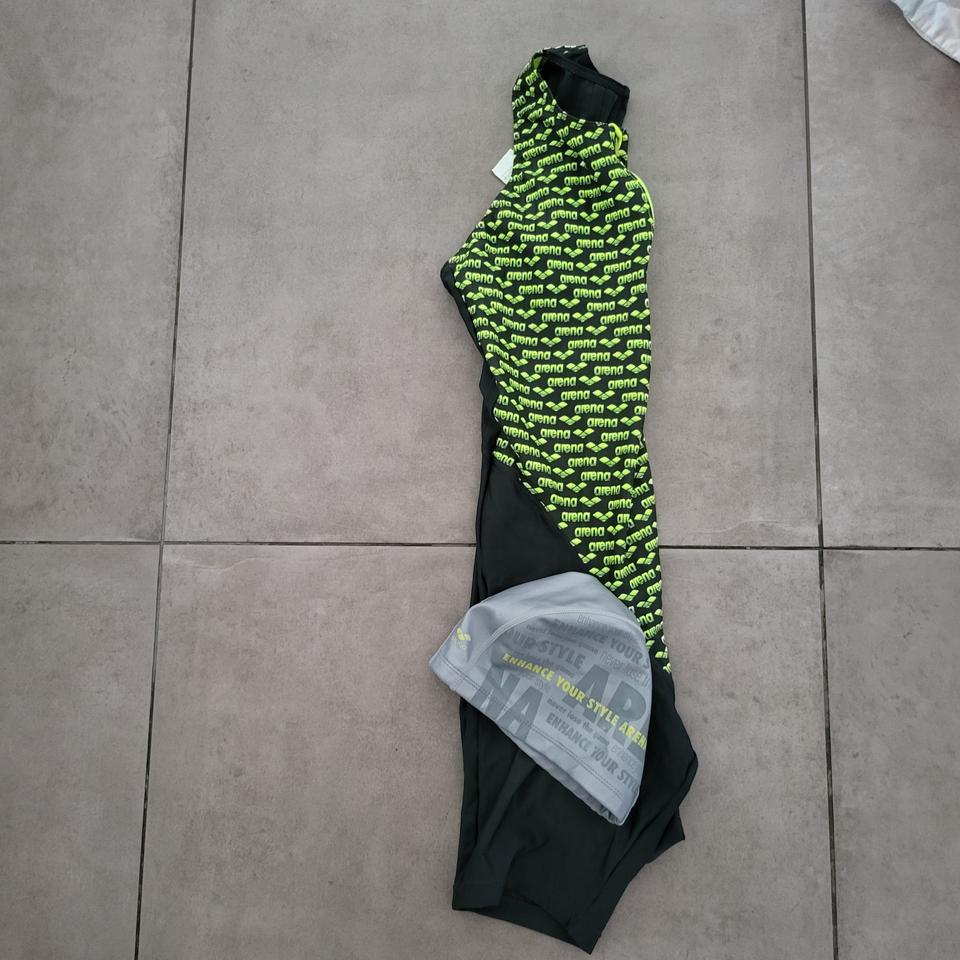 아레나  수영복.모자