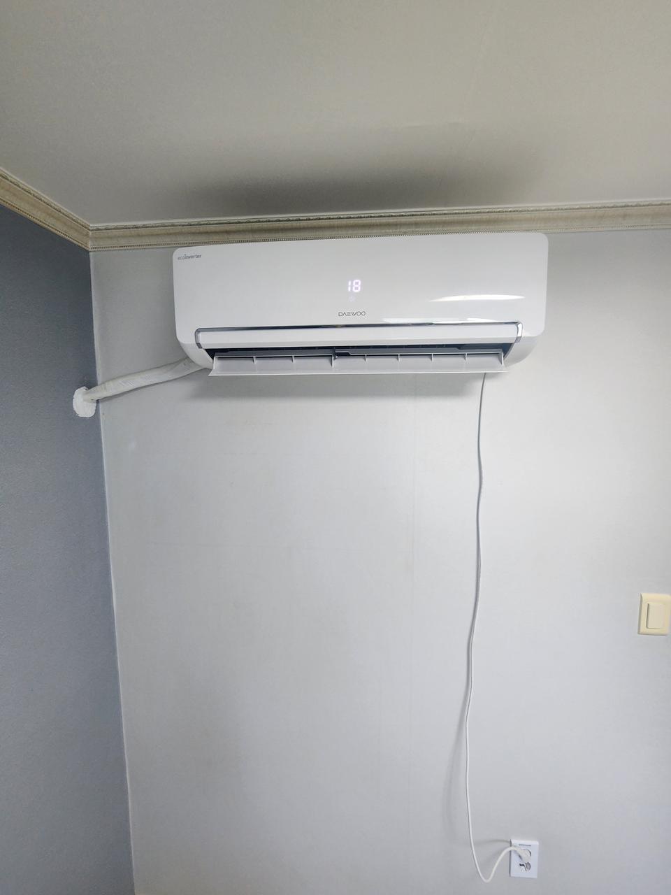 대우 9평 벽걸이형 인버터 1등급 에어컨 팝니다.