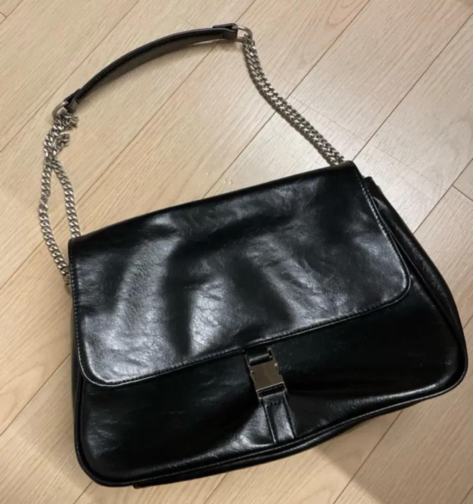 슈펜 락플랩 레더 빅 숄더백