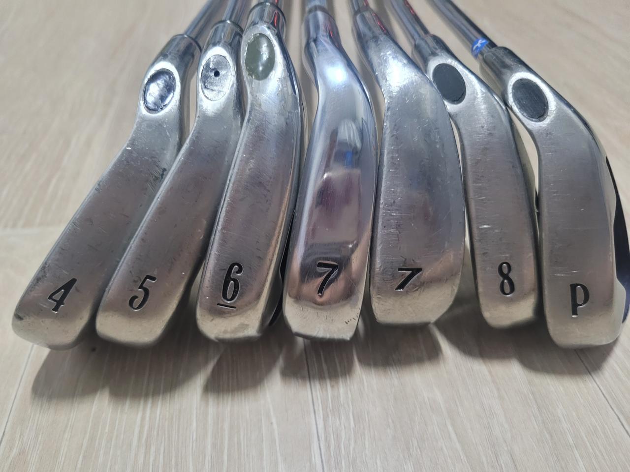 골프채 p.8.7번2개 6,5,4번 총7개