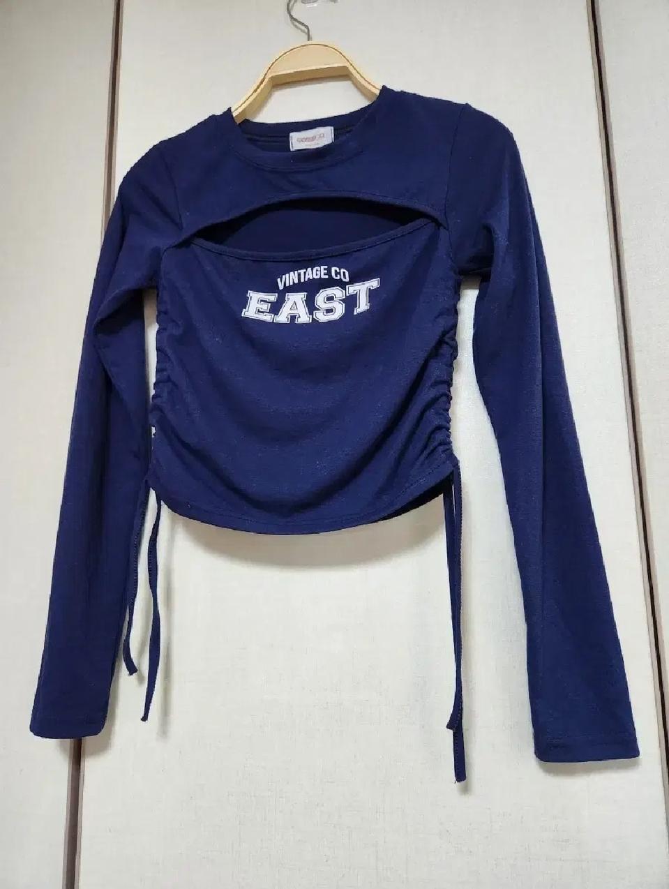 ♥"GOSSIPGIRL바스트트임크롭티셔츠♥"[트임티셔츠.캐주얼티셔츠.]