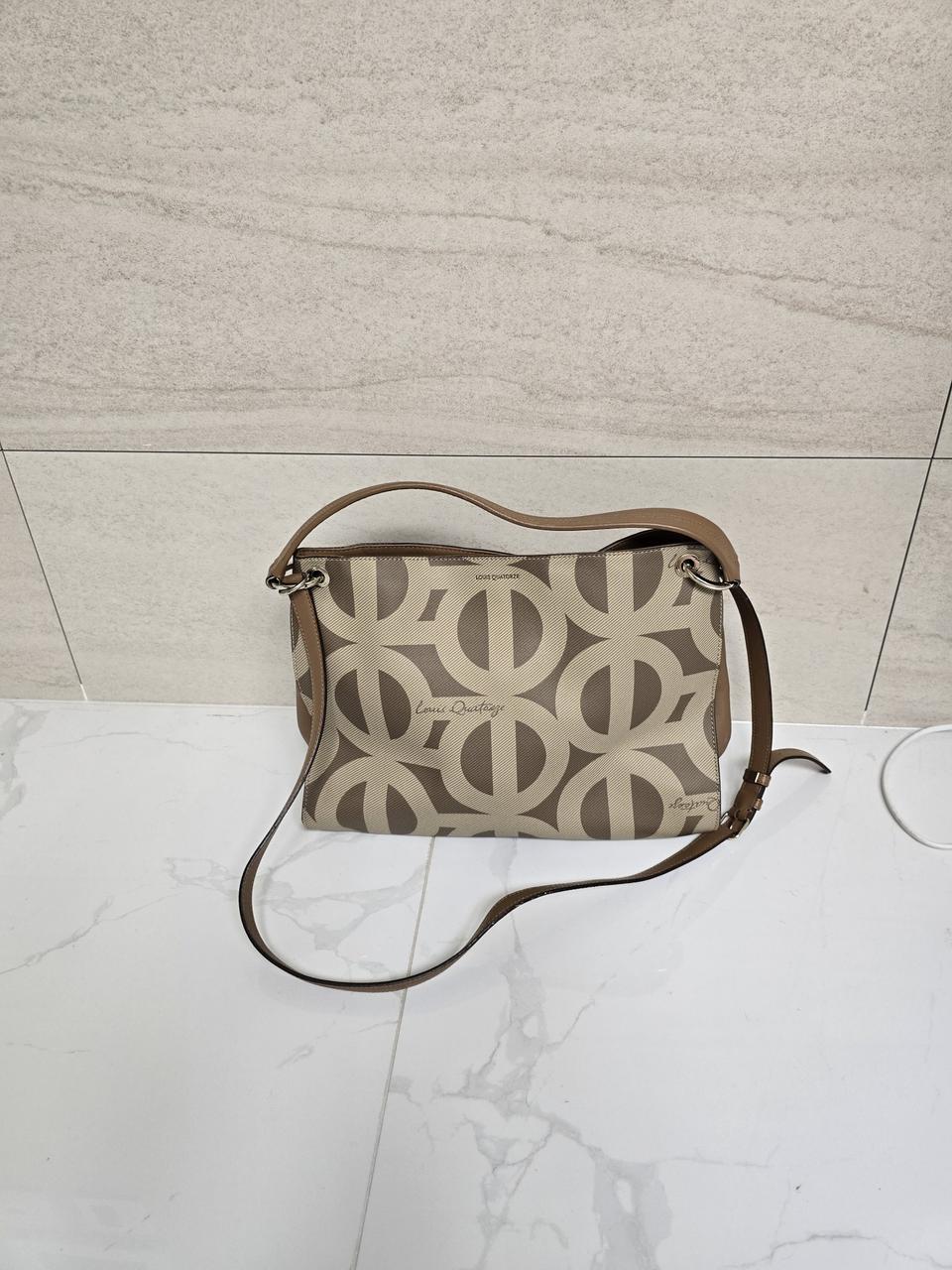 루이까또즈 패턴 쇼퍼백