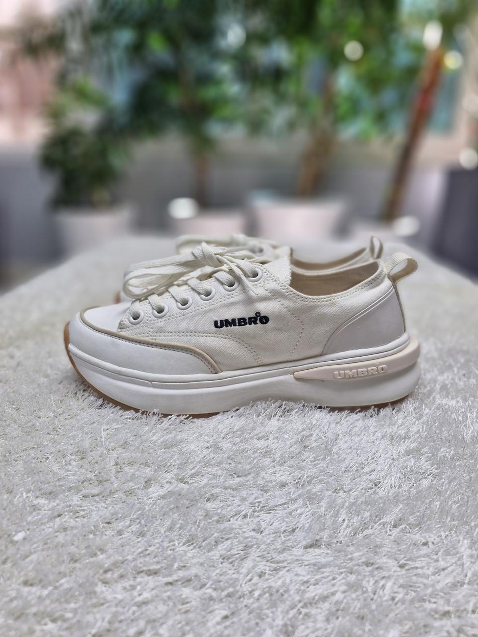 엄브로 토비화이트 235.