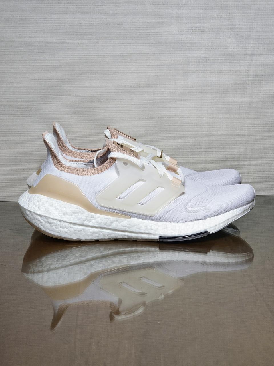 아디다스 울트라부스트 텐셀 라이트브라운