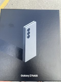 폴드6 실버로 아이폰16프로맥스 교환