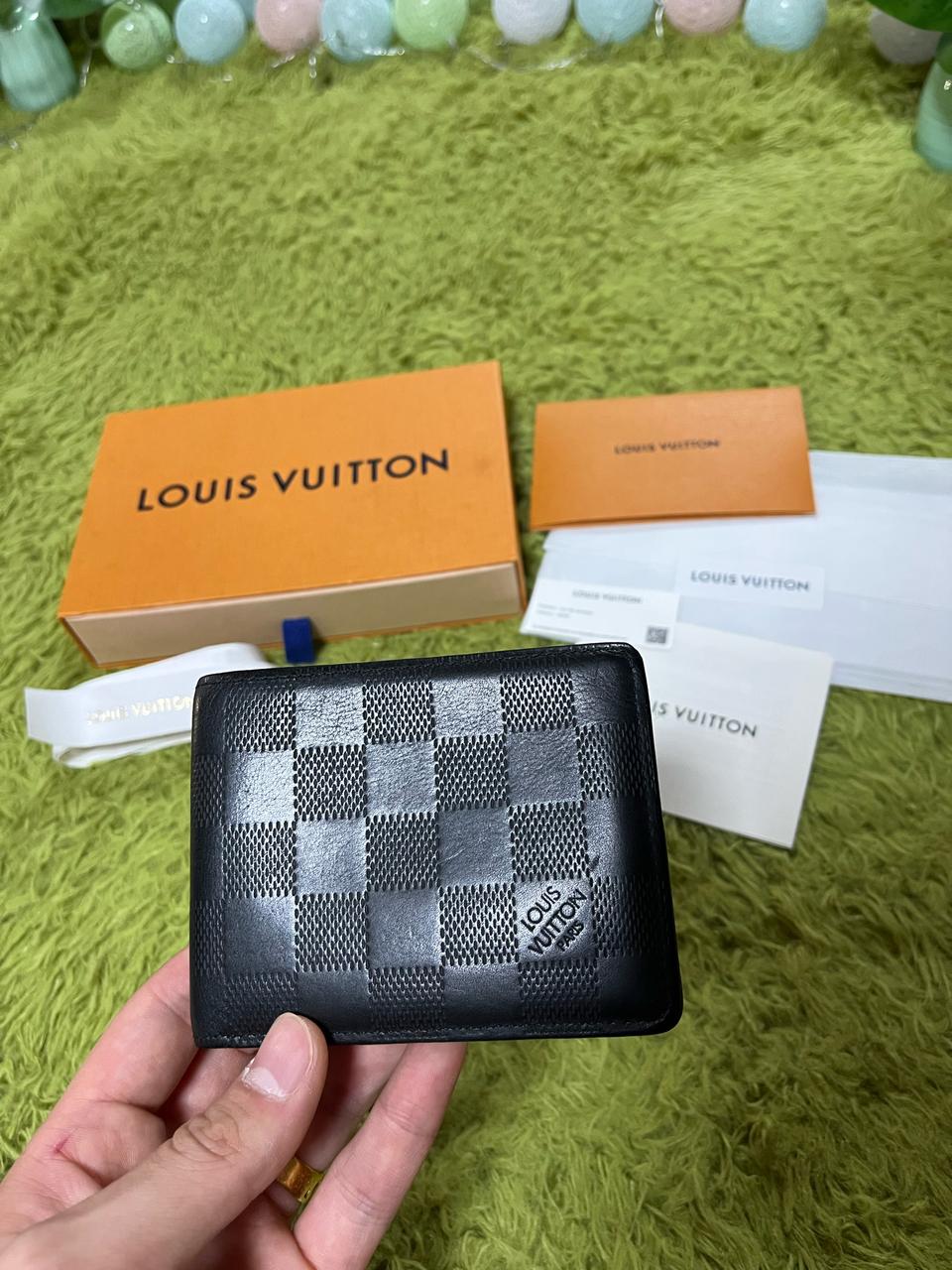 루이비통 반지갑