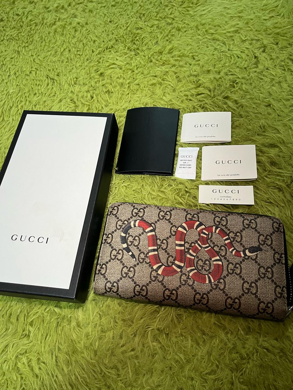 구찌 스네이크 지퍼 장지갑 (풀박스)