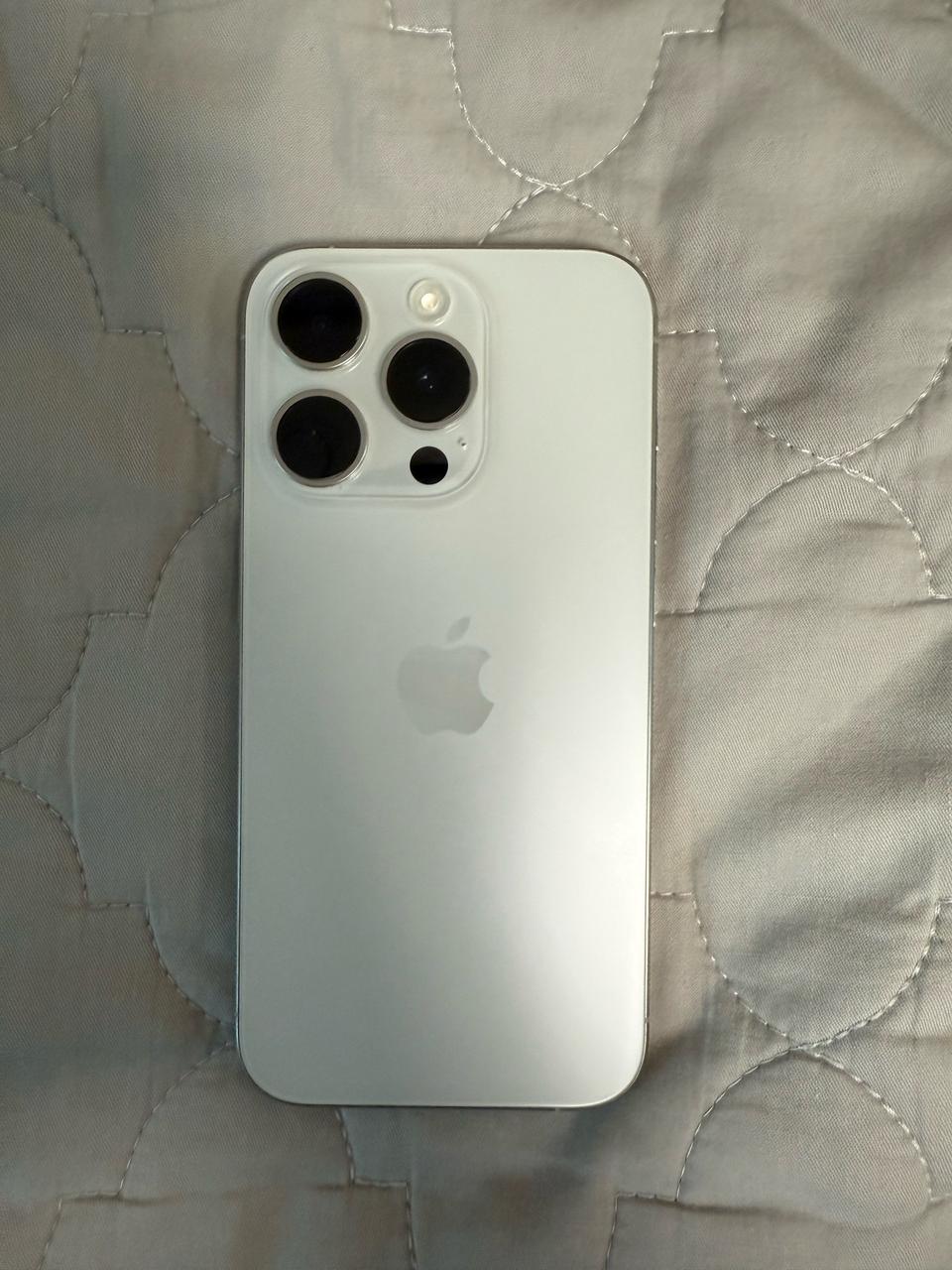 아이폰 15 프로 128 화이트