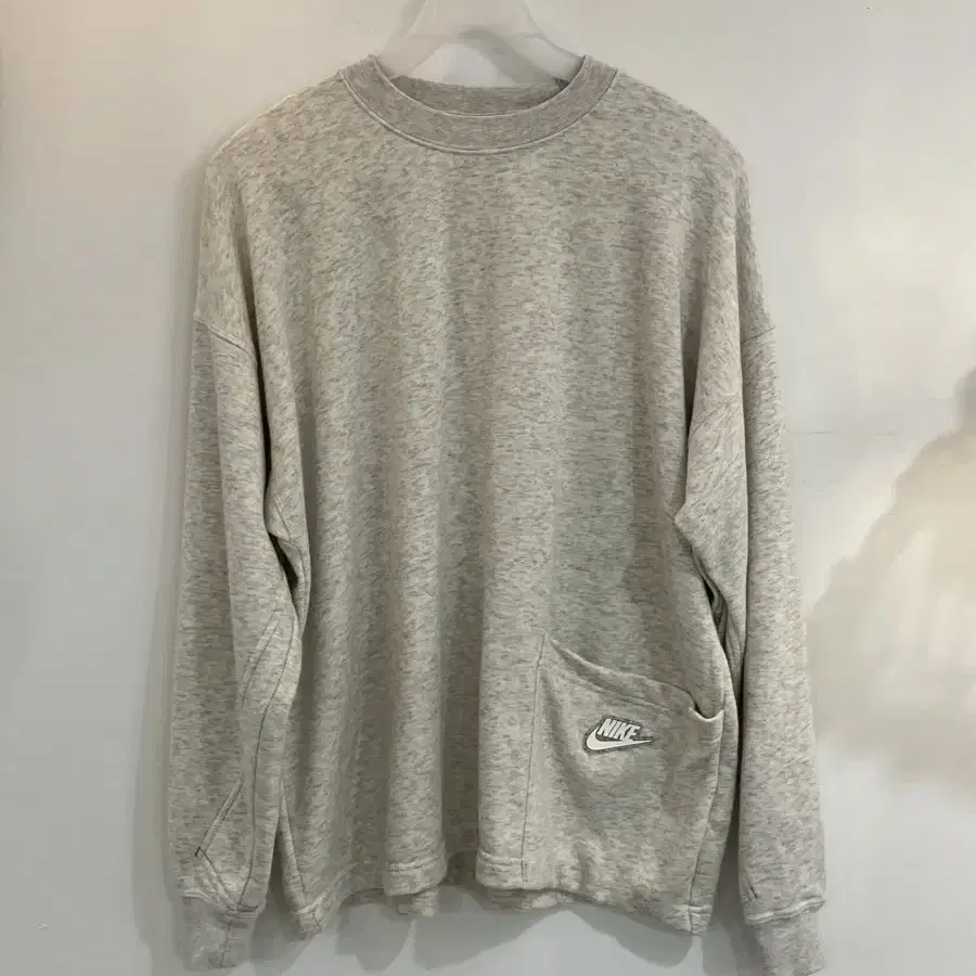 나이키 여성 맨투맨 (80)