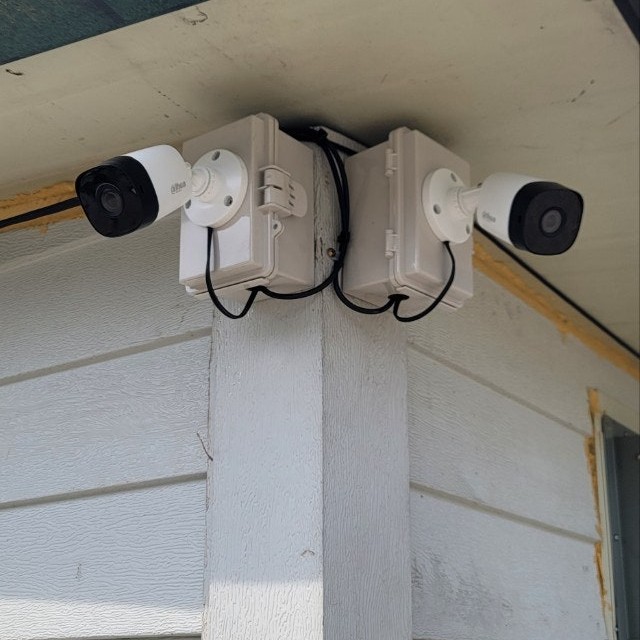 cctv깔끔하게  설치해드립니다.