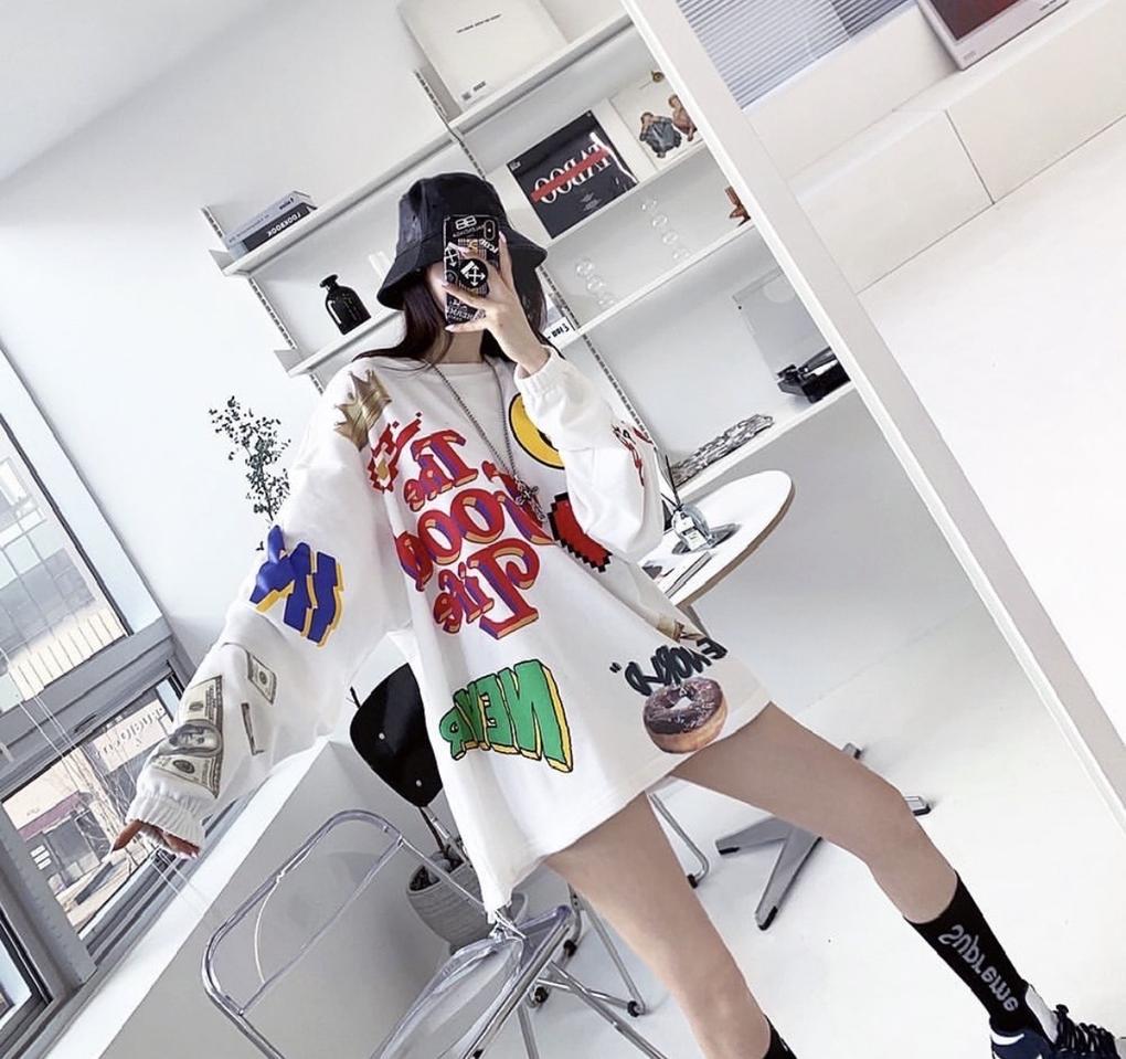 유인미 남여공용 스트링 맨투맨