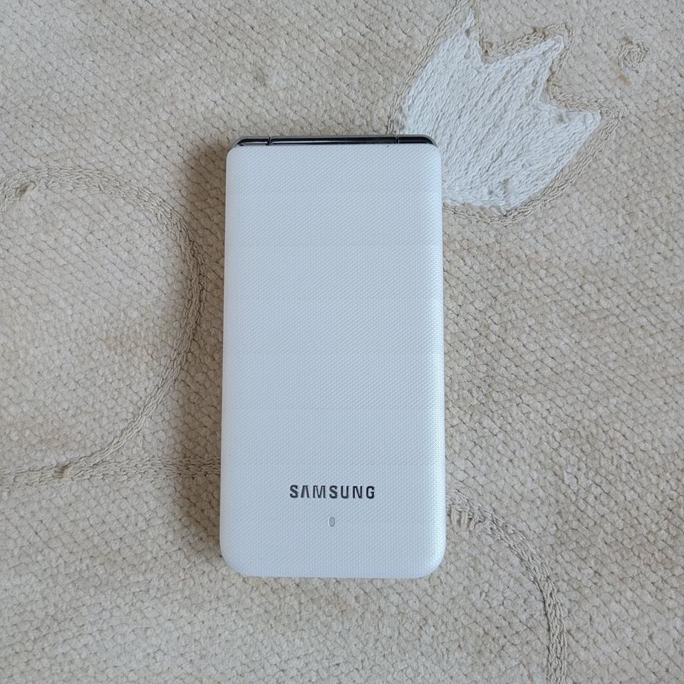 갤럭시폴더 화이트 8GB G150NS SKT LTE...유심3사가능