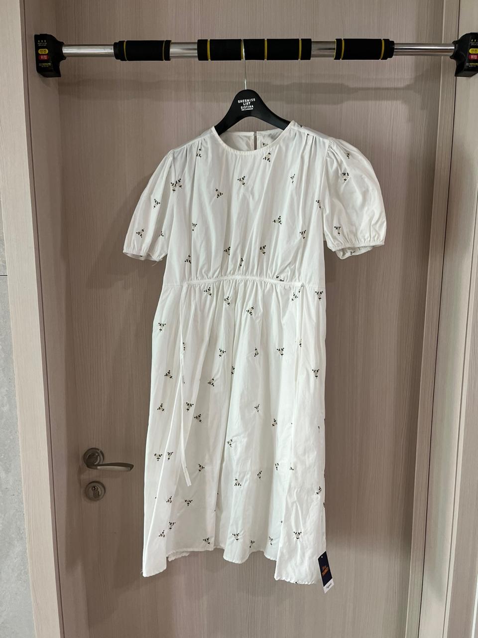 (새상품) 흰색 꽃원피스