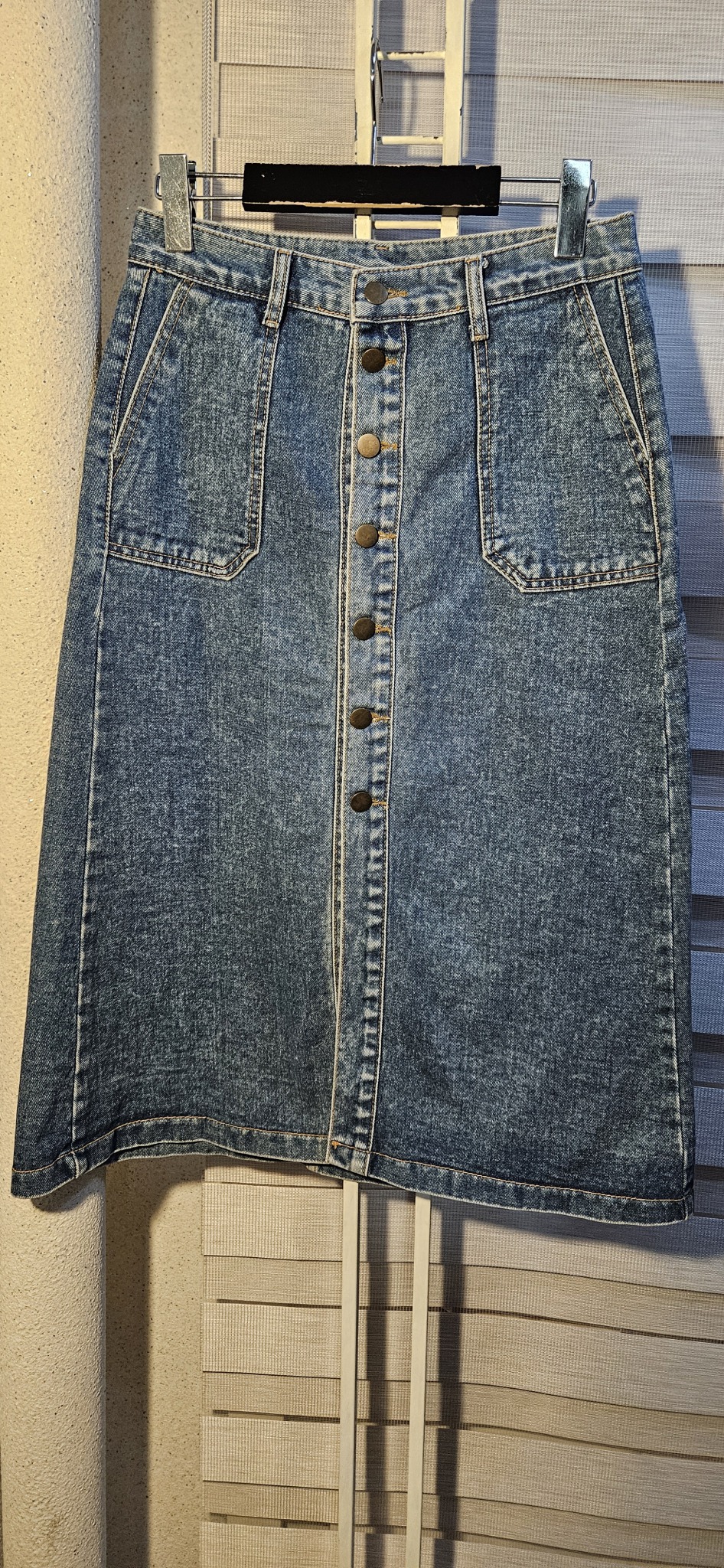 단추 청스커트