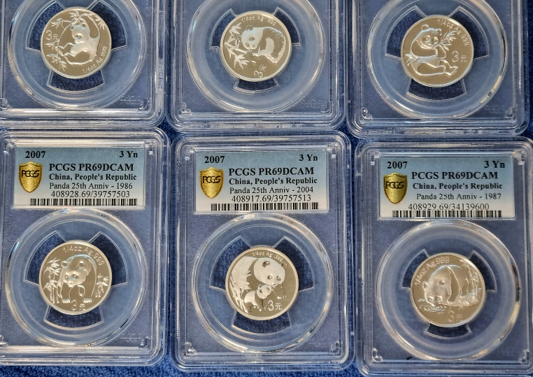 중국 2007년 팬더25주년 3위안 중요 6개년도 은화  PCGS 69