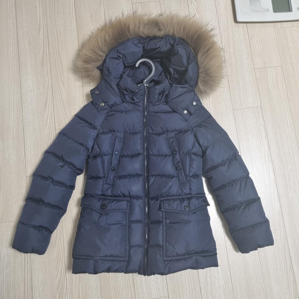 몽클레어 여아 키즈 패딩팝니다 8사이즈