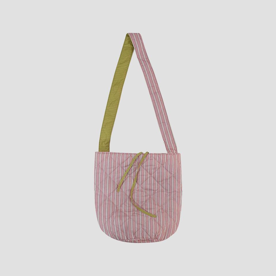 스트라이프 퀼팅백