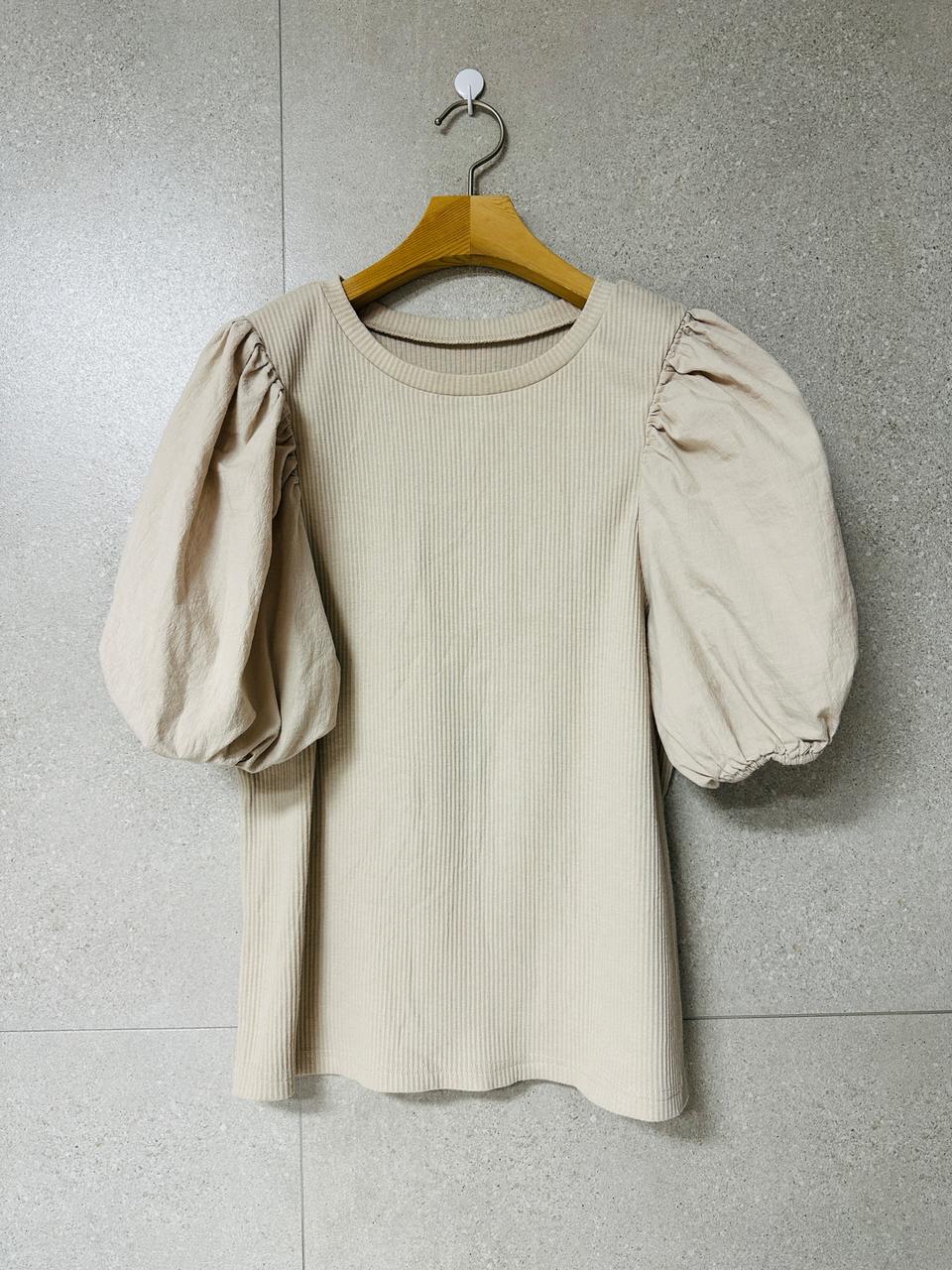 퍼프소매 반팔 골지 여성스러운