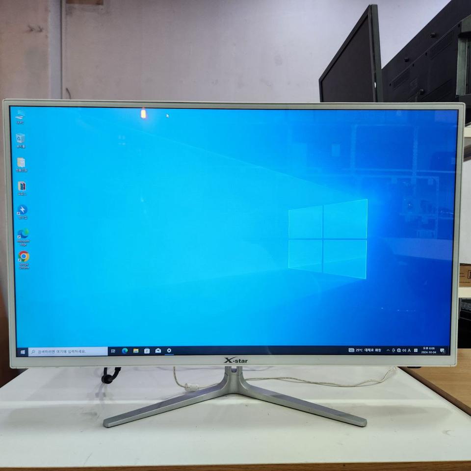 엑스스타 32인치 180Hz  게이밍  모니터  팝니다