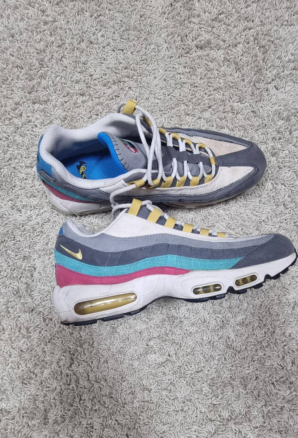 나이키 에어맥스 95 SE 그레이 셀러리 팬텀