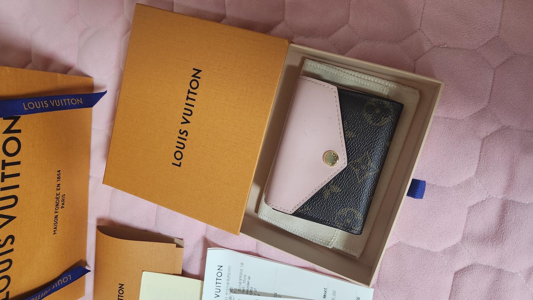 진짜 예뿐ㅠㅠ휴대성 만점 루이비통 지갑(A급)