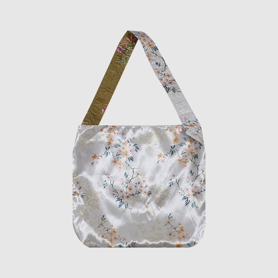 새틴 원스트랩백