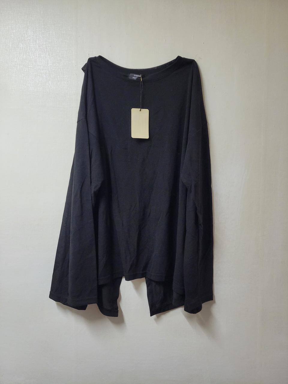 새상품)백오픈 플레어 티셔츠(루즈핏)