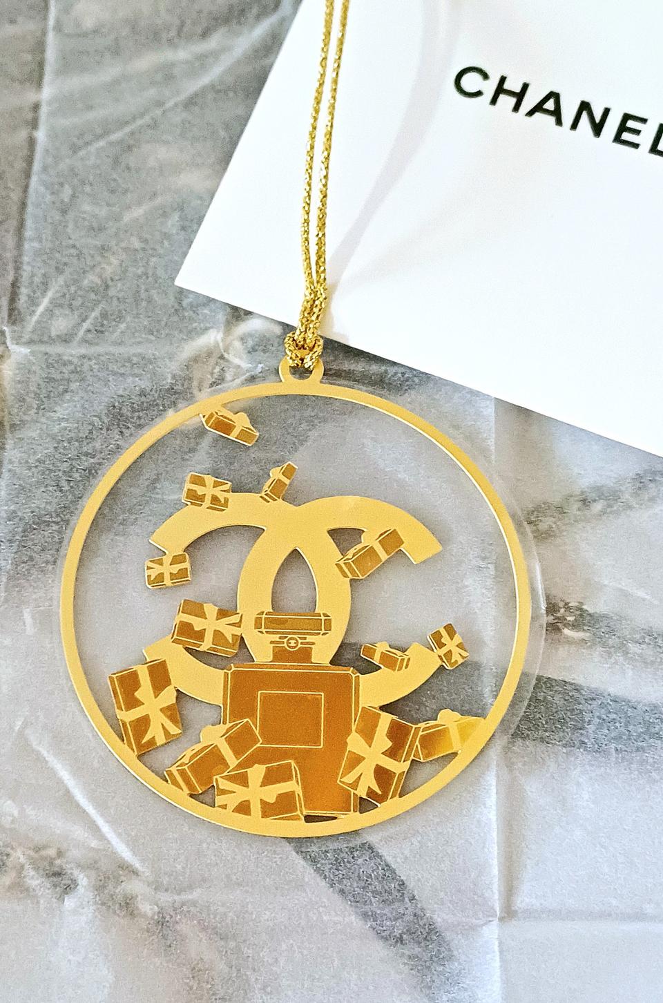 뷰티제품 홀리데이 샤넬 오너먼트 참