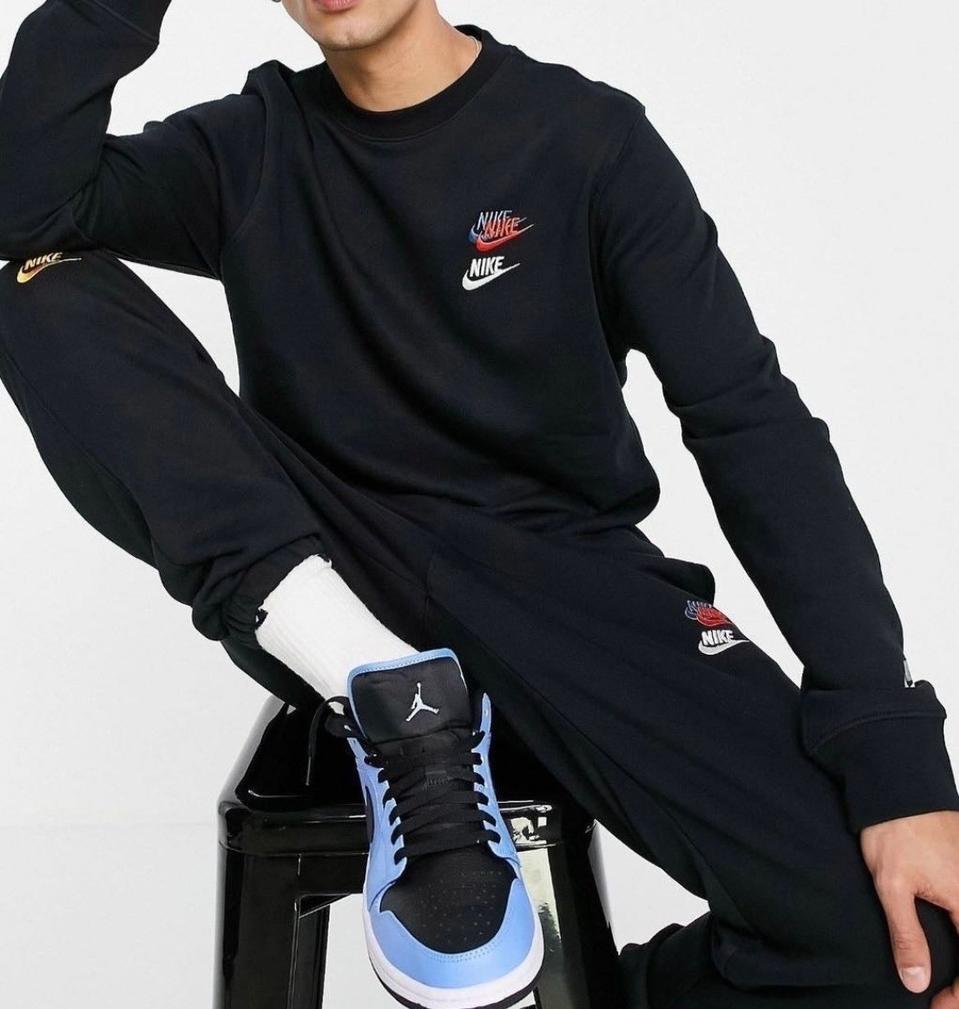 새상품  나이키 트레이닝 세트  XL