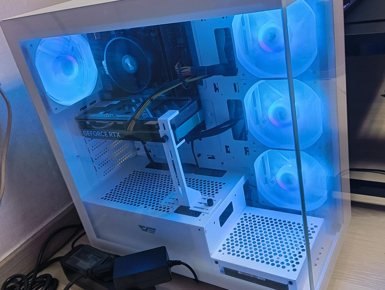 게이밍 컴퓨터 RTX 4060 본체 판매합니다