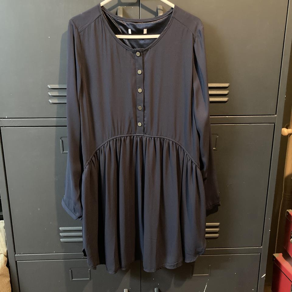 심플하고 여성스런 블라우스 겸 원피스(새상품)