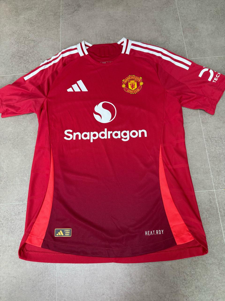 24-25 맨체스터 유나이티드 홈 어센틱 판매