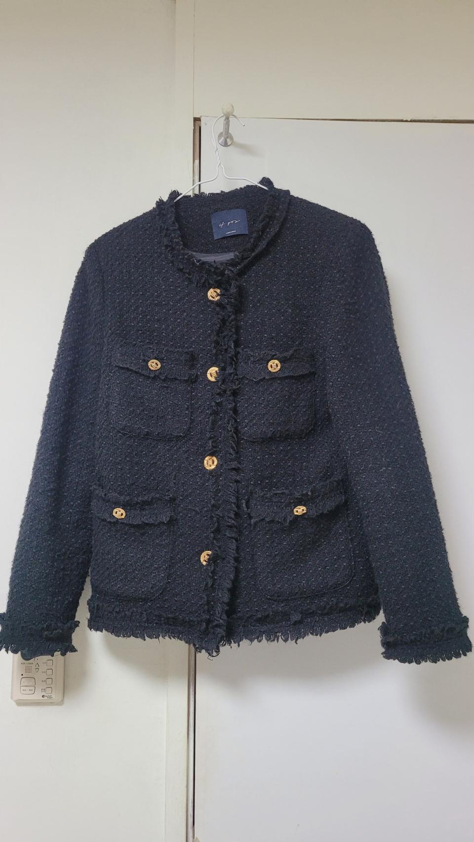 이프 유 if you 트위드 쟈켓 판매 합니다블랙색상으로 멋지게 원파스