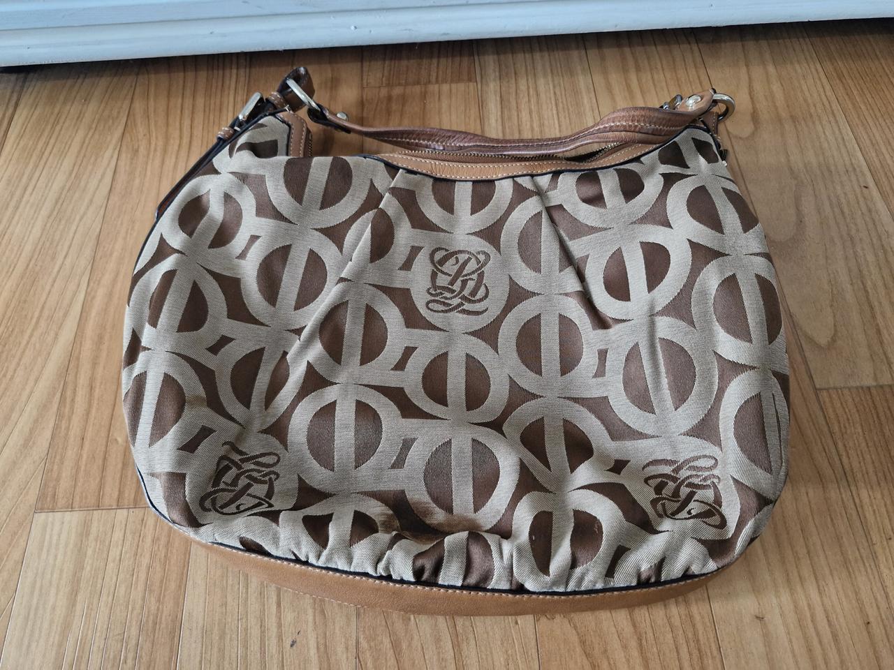 루이까또즈 소형 숄더백 가방 (얼룩있음)