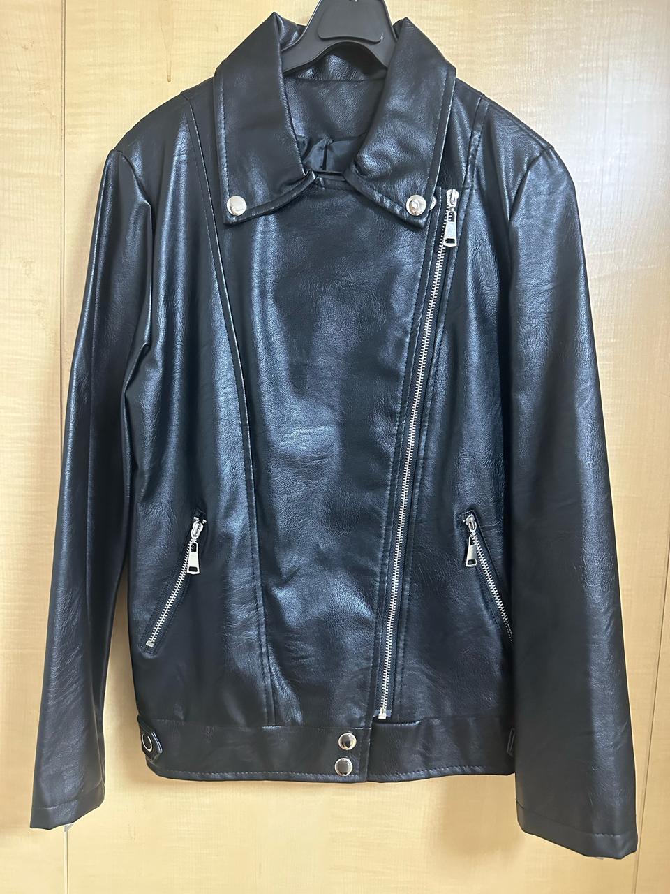 새상품 코데즈컴바인 라이더 자켓 판매합니다.