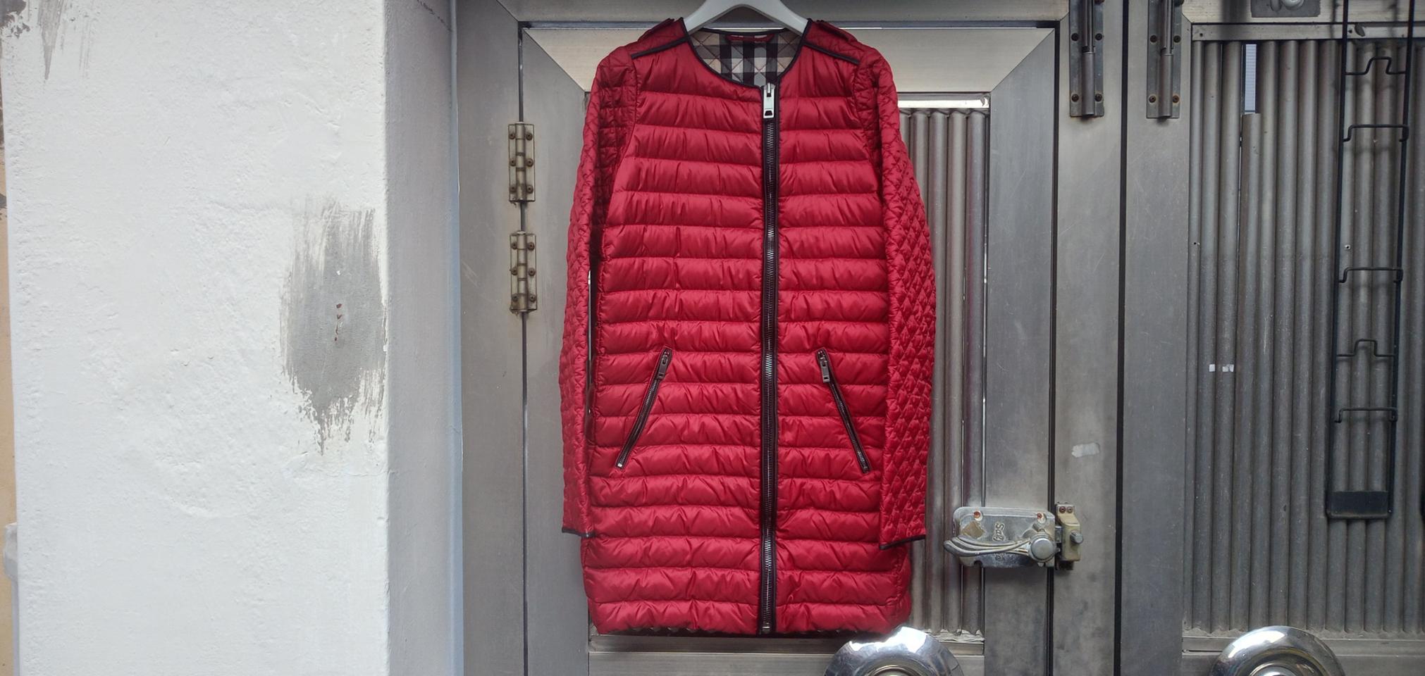 정품 버버리 여성 덕다운 패딩점퍼 상태최상