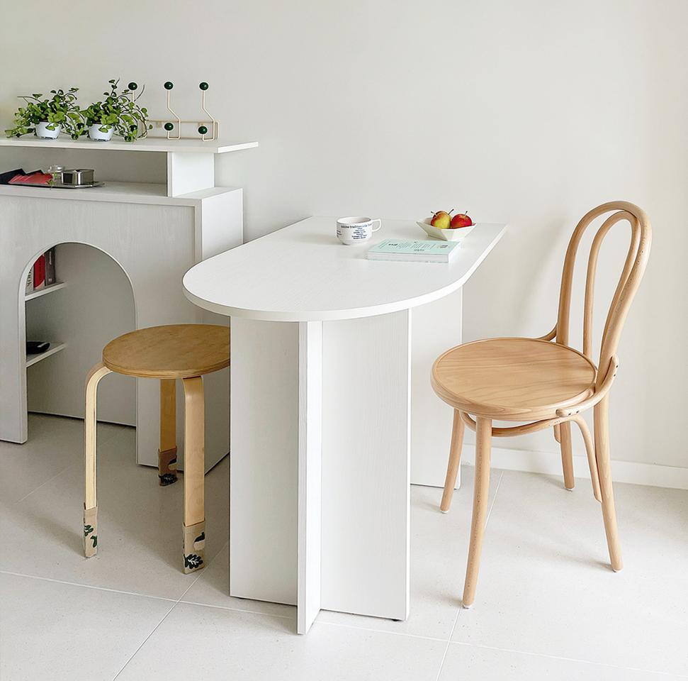 홈카페 반타원 테이블 판매합니다 !