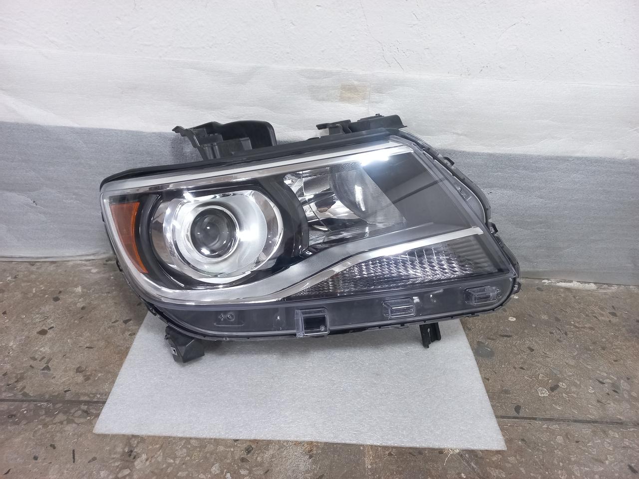 콜로라도 조수석 헤드램프 헤드라이트