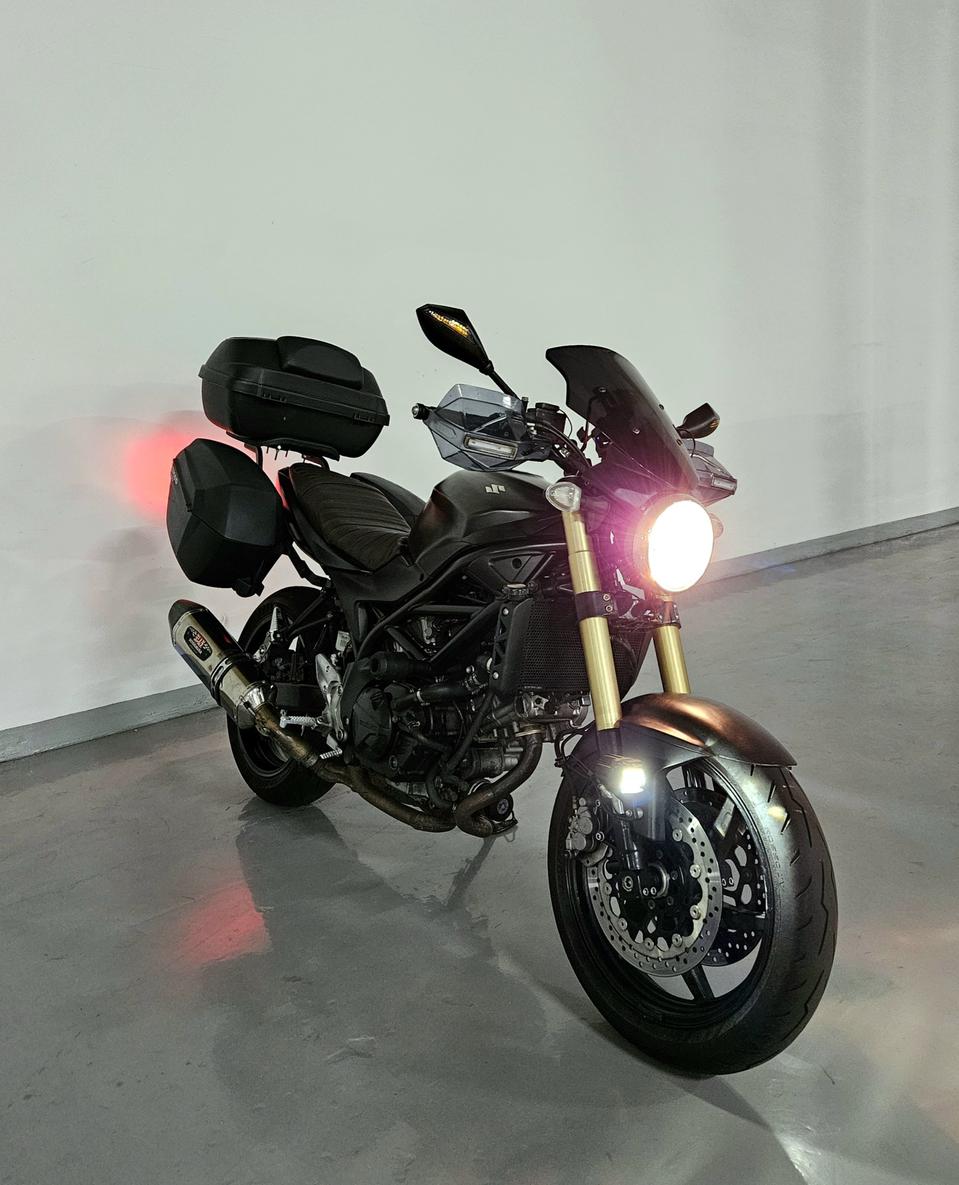 전국 1대뿐 풀튜닝 스즈키 SV 650 판매합니다